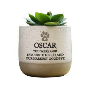 Memorial plant pot with personalised message for Oscar, a beloved dog.